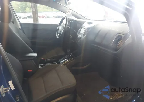 2018 Kia Forte Lx z USA, uszkodzony, nr VIN 3KPFL4A78JE248025